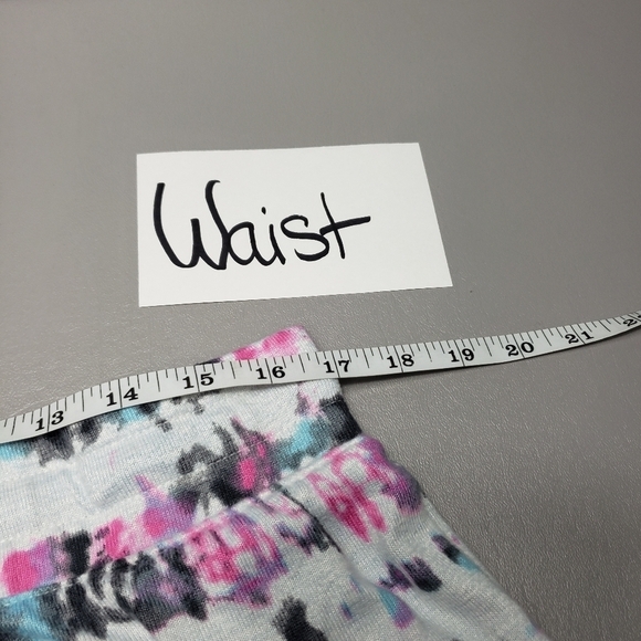 secret treasures colorful tie dye pajama Lounge shorts women's size large - Picture 3 of 8